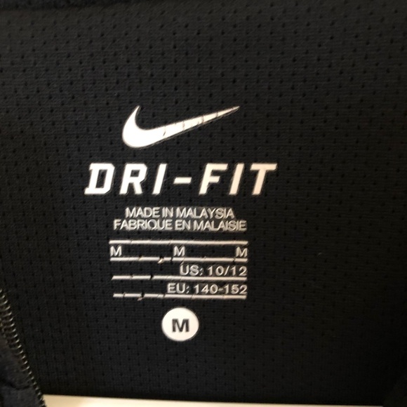 Girls Nike jacket - Picture 2 of 3